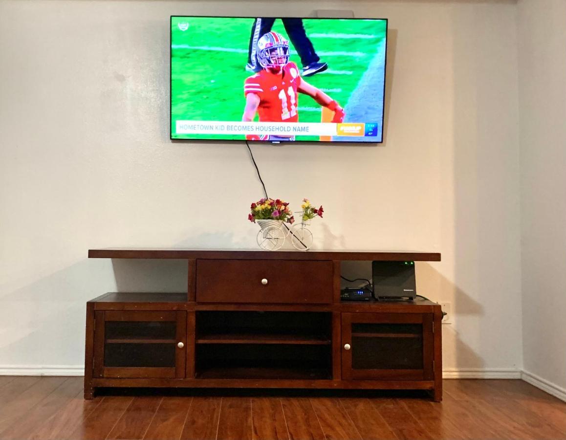 Room Downtown Далас Екстериор снимка